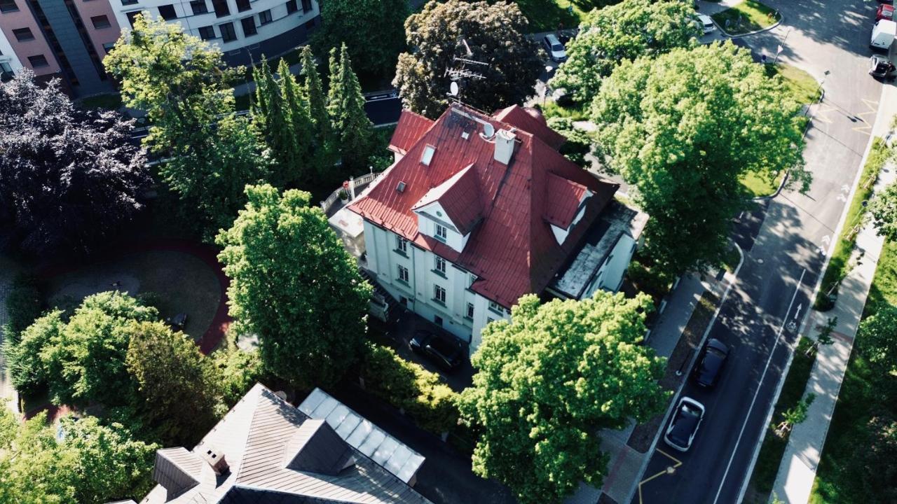 Retro Hotel Villa Ostrava Buitenkant foto