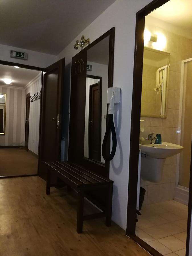 Retro Hotel Villa Ostrava Buitenkant foto