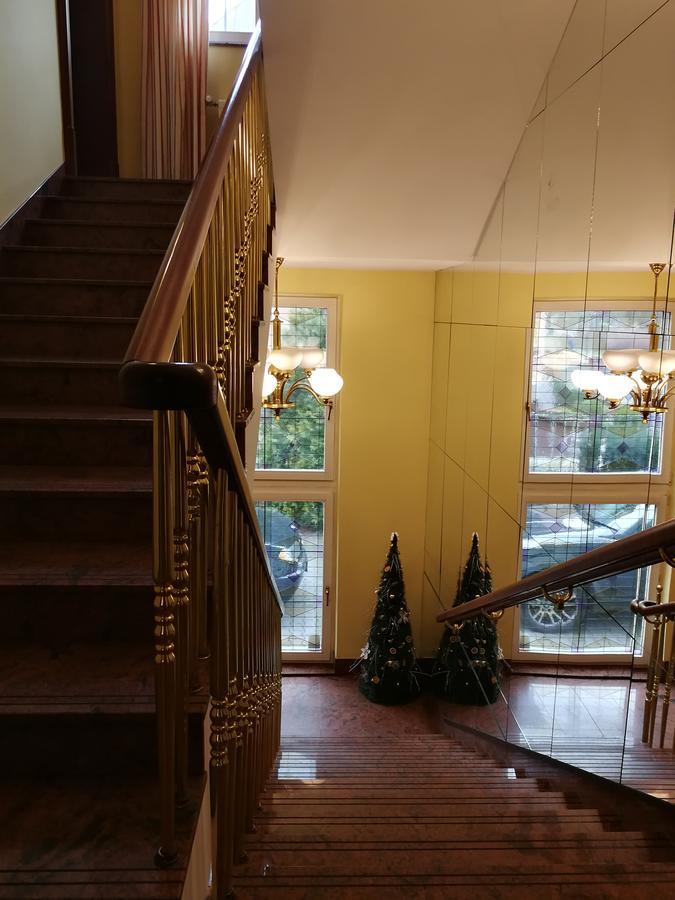 Retro Hotel Villa Ostrava Buitenkant foto